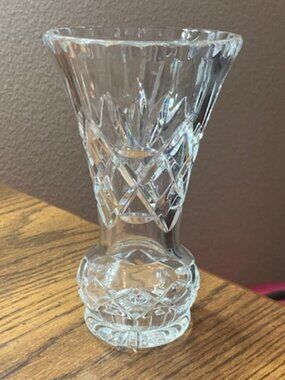 ✨ Vintage Cut Glass Vase